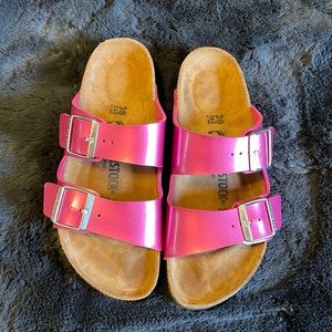 Birkenstock sandals bright pink metallic size 8